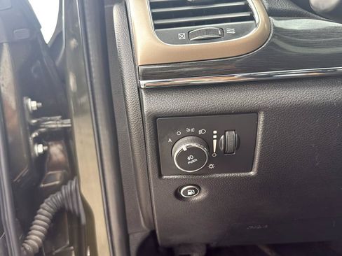 Used 2017 Jeep Grand Cherokee Limited 75th Anniversary AWD/4WD image 26