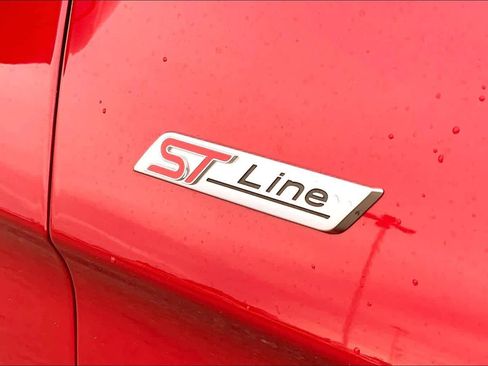 Certified 2024 Ford Edge ST-Line image 9