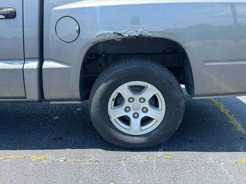 Used 2006 Dodge Dakota SLT RWD image 3