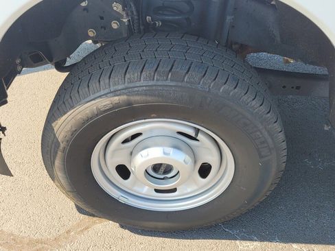 Used 2024 Ford F250 XL image 15