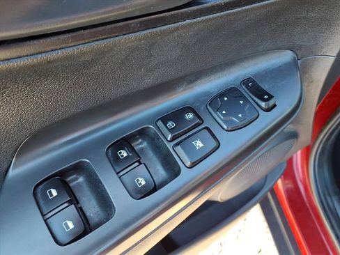 Used 2023 Hyundai Kona SEL image 7