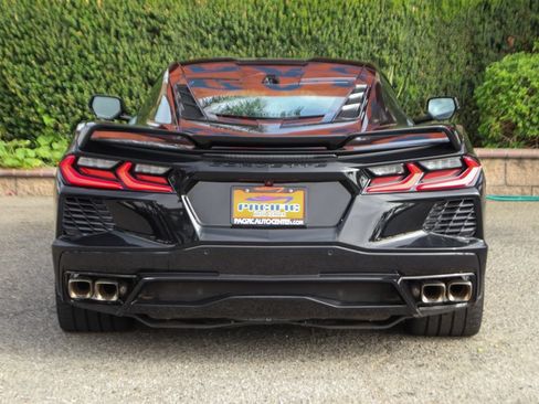 Used 2022 Chevrolet Corvette Stingray Premium Cpe w/ Z51 Performance Package RWD image 7