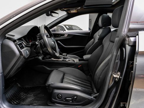 Used 2022 Audi A5 2.0T Premium image 4