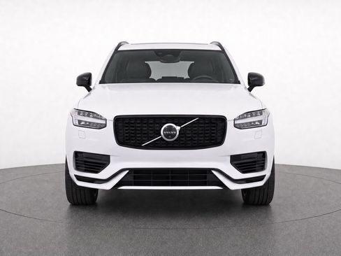 Certified 2023 Volvo XC90 T8 Plus w/ Protection Package AWD/4WD image 5