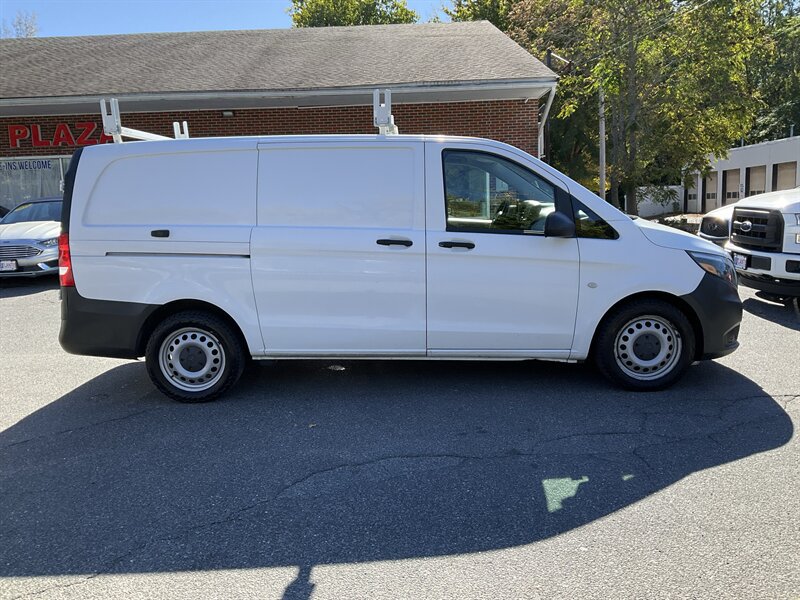 Used 2020 Mercedes-Benz Metris image 4