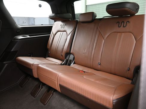 Used 2023 Ford Expedition King Ranch image 15