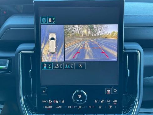 New 2026 GMC Yukon XL Denali w/ Advanced Technology Package AWD/4WD image 13