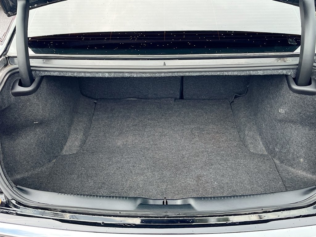 Used 2023 Chrysler 300 Touring RWD image 24