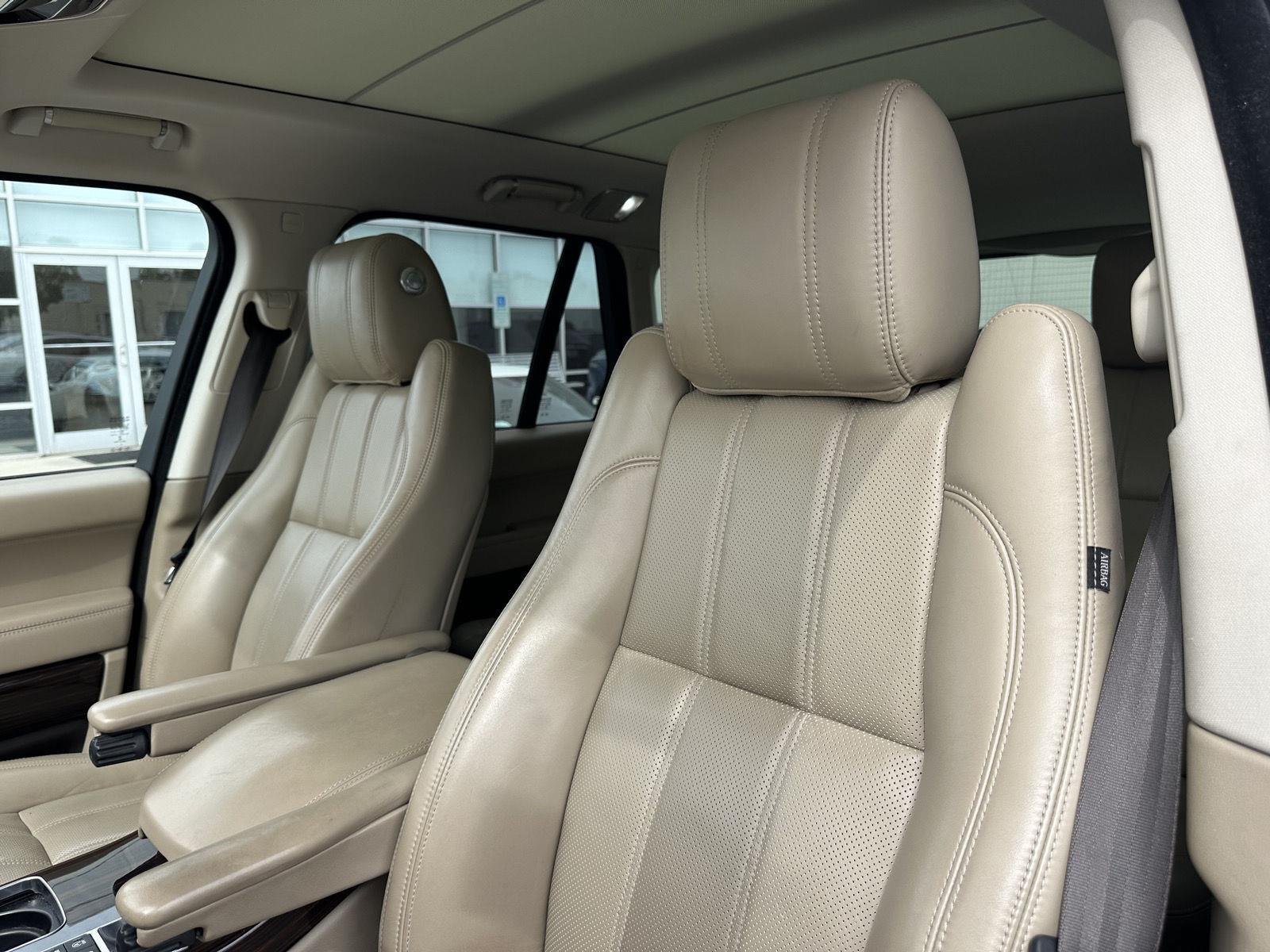 Used 2017 Land Rover Range Rover Supercharged AWD/4WD image 11