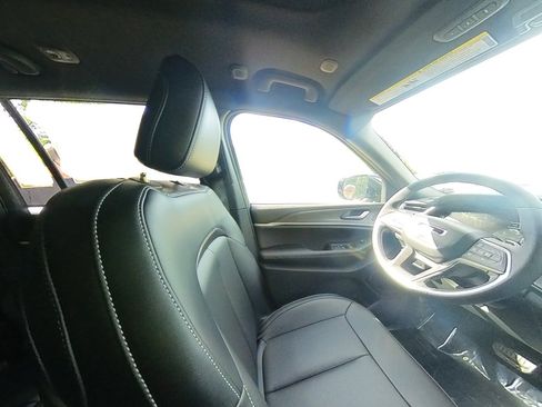 New 2025 Jeep Grand Cherokee Limited AWD/4WD image 47