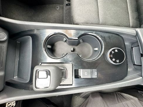 Certified 2025 Nissan Rogue SV AWD/4WD image 25