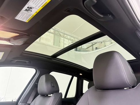 Used 2021 BMW X3 xDrive30i w/ Convenience Package image 16