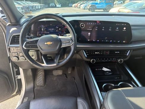 Used 2025 Chevrolet Tahoe LT AWD/4WD image 19