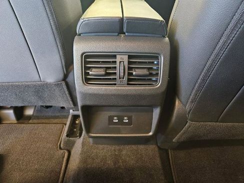 Certified 2025 Nissan Rogue SL AWD/4WD image 22