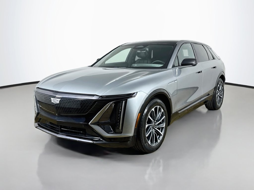 Used 2024 Cadillac Lyriq Sport AWD/4WD image 3