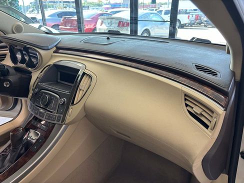 Used 2010 Buick LaCrosse CXL image 15