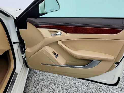 Used 2011 Cadillac CTS Luxury image 26