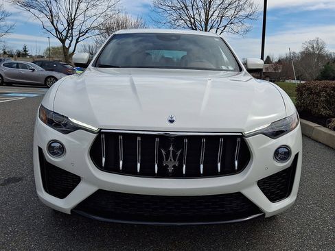Used 2022 Maserati Levante GT image 2