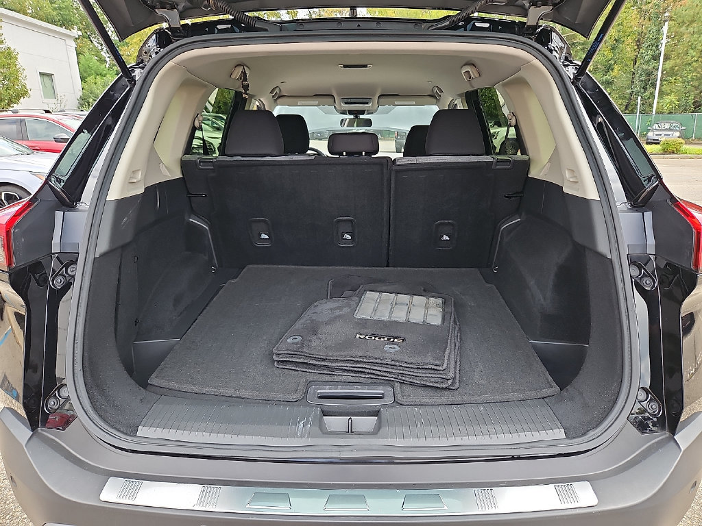 Certified 2023 Nissan Rogue SV AWD/4WD image 34
