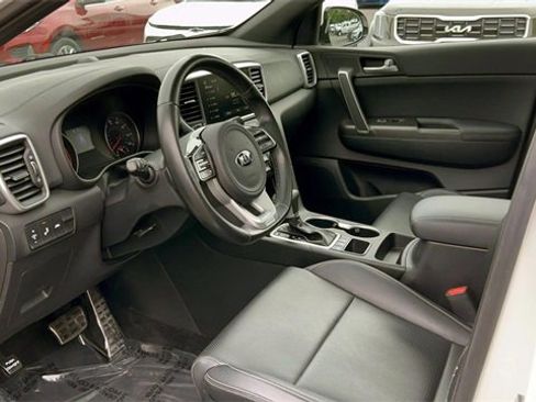 Used 2022 Kia Sportage Nightfall Edition image 18