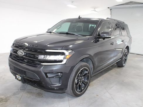 Used 2023 Ford Expedition Max Limited AWD/4WD image 4
