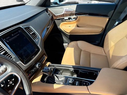 Used 2019 Volvo XC90 T6 Momentum w/ Advanced Package image 26