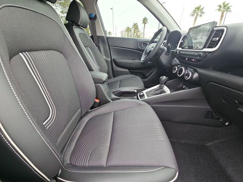 New 2026 Hyundai Venue SEL FWD image 18