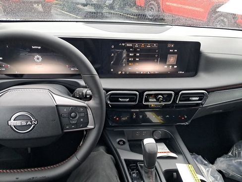 New 2026 Nissan Sentra SR w/ SR Premium Package image 13