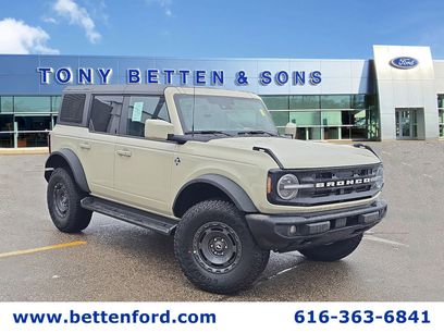 New 2025 Ford Bronco Outer Banks w/ Sasquatch Package