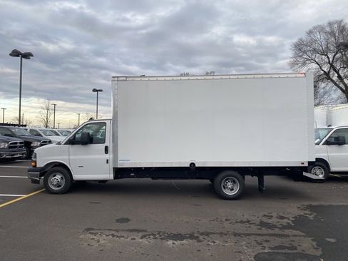 New 2023 Chevrolet Express 3500 w/ Power Convenience Package image 4