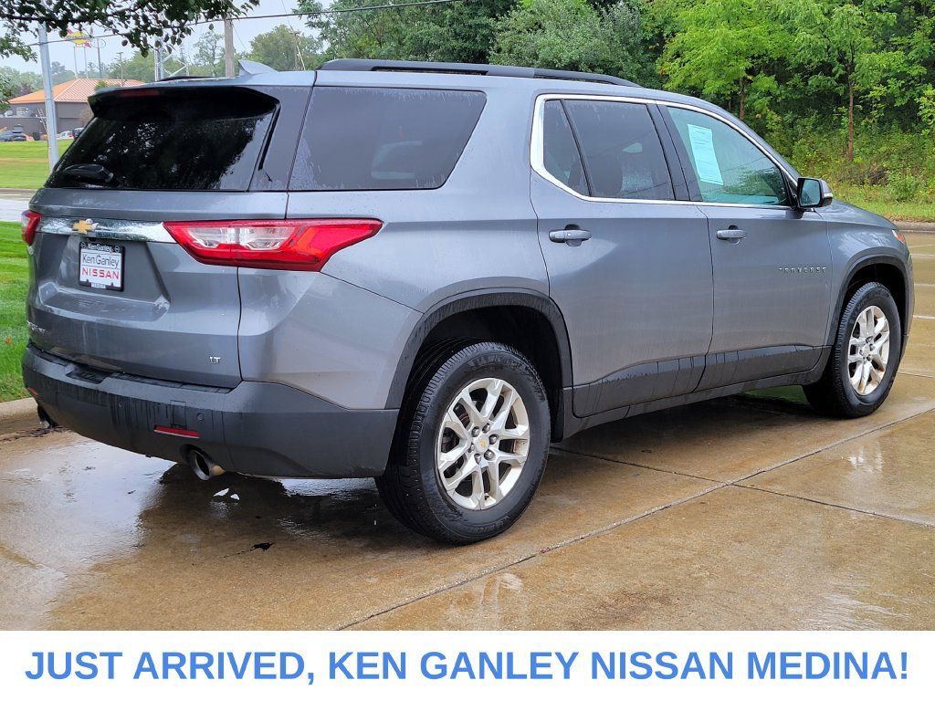 Used 2020 Chevrolet Traverse LT w/ LPO, Floor Liner Package AWD/4WD image 3
