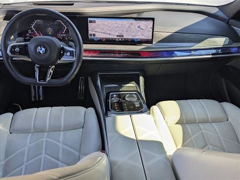Certified 2024 BMW 760i xDrive w/ Premium Package 2 image 15