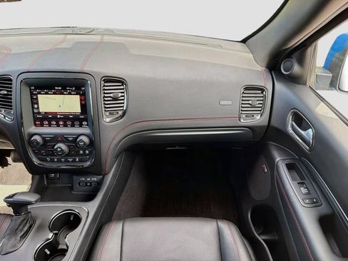 Used 2018 Dodge Durango R/T w/ Technology Group AWD/4WD image 18