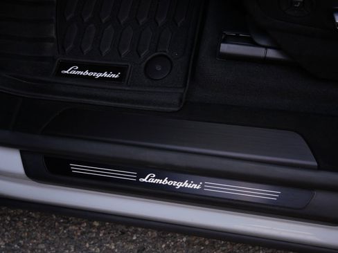 Used 2024 Lamborghini Urus Performante image 29