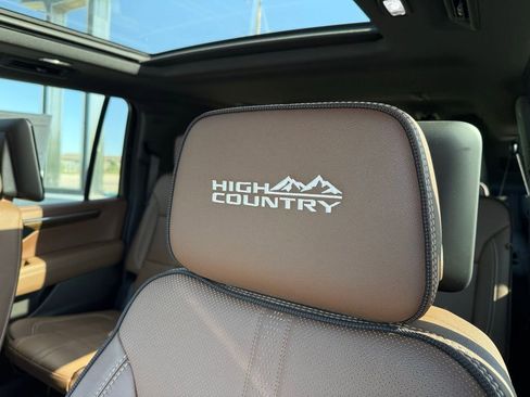 New 2026 Chevrolet Suburban High Country AWD/4WD image 25