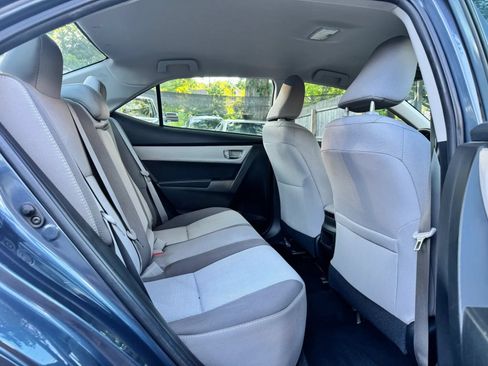 Used 2018 Toyota Corolla LE FWD image 8