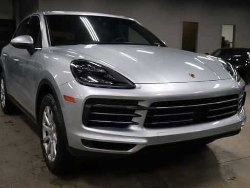 Used 2019 Porsche Cayenne S w/ Premium Plus Package AWD/4WD image 7