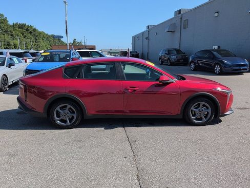 Used 2025 Kia K4 FWD image 2
