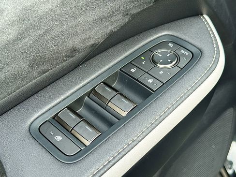 New 2026 Lexus TX 500h AWD image 14