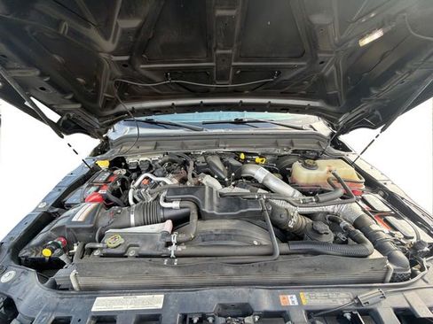 Used 2016 Ford F250 XLT w/ XLT Premium Package image 24