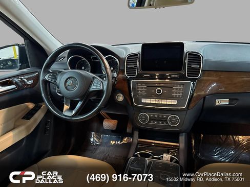 Used 2018 Mercedes-Benz GLS 450 4MATIC w/ Premium Package image 37