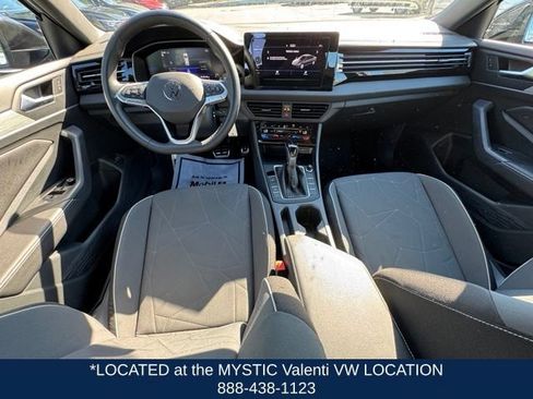 Certified 2025 Volkswagen Jetta Sport FWD image 13