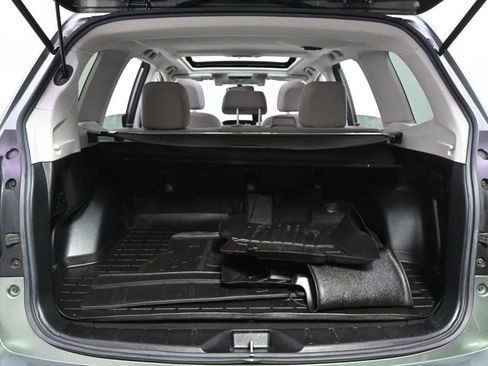 Used 2018 Subaru Forester 2.5i Premium AWD/4WD image 18
