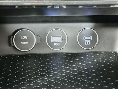 Used 2026 Genesis G70 2.5T RWD image 26