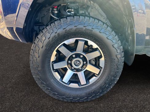 Used 2022 Toyota 4Runner TRD Off-Road Premium w/ Moonroof Package image 14