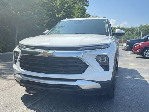 Certified 2024 Chevrolet TrailBlazer LT w/ Convenience Package FWD image 30