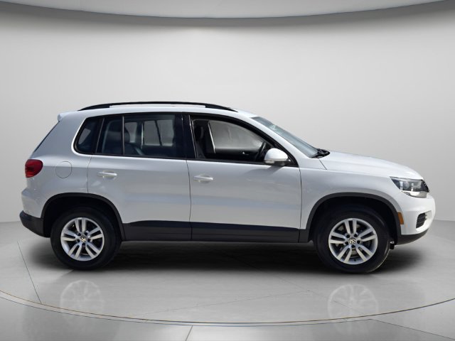 Used 2016 Volkswagen Tiguan S FWD image 7