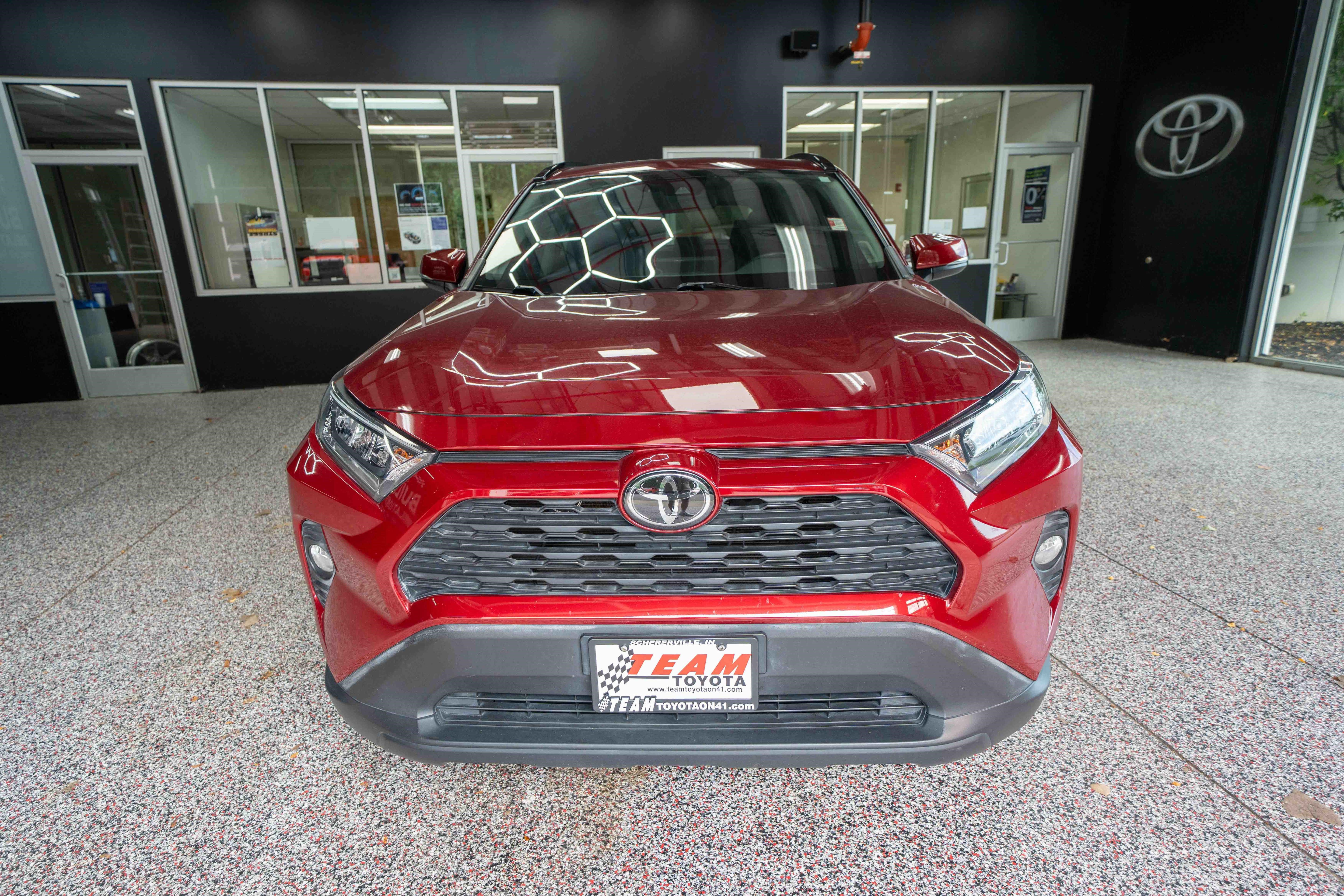 Used 2020 Toyota RAV4 XLE Premium AWD/4WD image 6