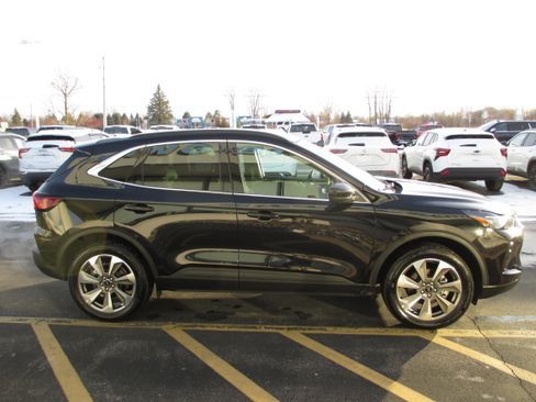 Used 2025 Ford Escape Platinum image 6