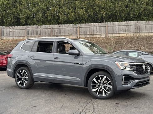 New 2026 Volkswagen Atlas SEL Premium R-Line image 4